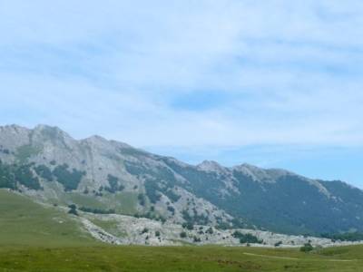 Parque Natural Aizkorri-Aratz; rutas senderismo valencia piraguismo hoces del duraton haciendo huell